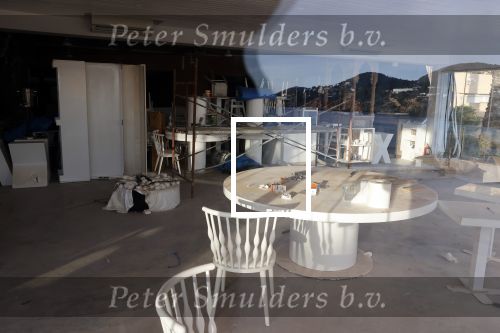 Ibiza 23 april 2021
Wesley Sneijder heeft in Jesus een huis te koop staan. Hij heeft er ook nog een prachtige villa samen met Yolanthe Cabau. Restaurant Xaxa staat te koop.