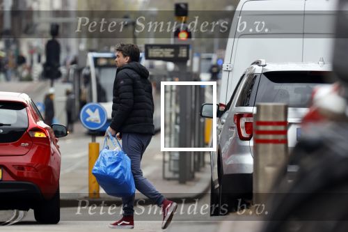 Amsterdam 8 april 2021
Rick Brandsteder brengt zijn was weg.