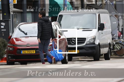 Amsterdam 8 april 2021
Rick Brandsteder brengt zijn was weg.