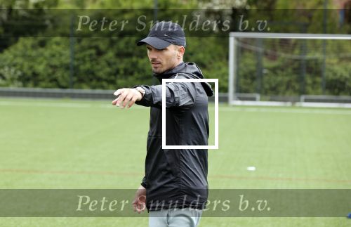 Utrecht 16 mei 2021
Eerste dag van de Sneijder Acadamy . De voetbalschool wordt geleid door Wesley Sneijder Rodney Sneijder  Tarik Divarci en Reduan Diba . Ze trainen op de velden van DHSC. Ook de zoon van Wesley Jessey traint mee.