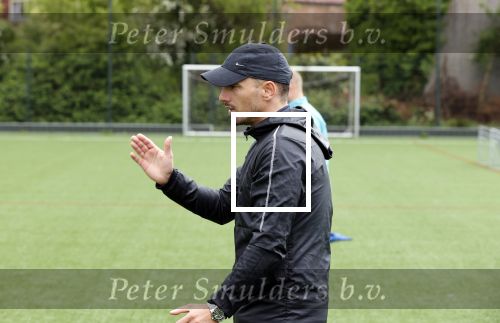Utrecht 16 mei 2021
Eerste dag van de Sneijder Acadamy . De voetbalschool wordt geleid door Wesley Sneijder Rodney Sneijder  Tarik Divarci en Reduan Diba . Ze trainen op de velden van DHSC. Ook de zoon van Wesley Jessey traint mee.
