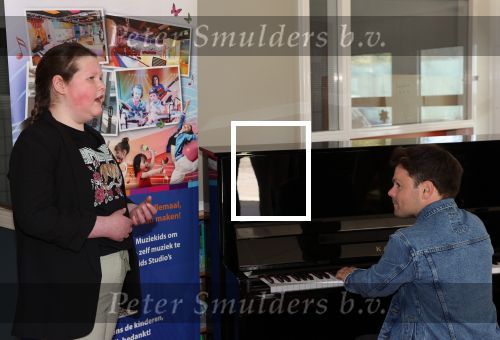 Rotterdam, 23 April 2021
Sophia Kinderziekenhuis
Roel v Velzen met de kinderen Lotte Riegen en Noud Kradolfer
