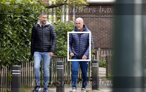 Weesp 14 mei 2021
Rolf Koster met partner in het centrum van Weesp.
