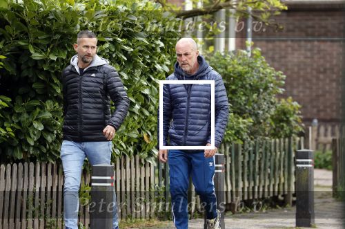 Weesp 14 mei 2021
Rolf Koster met partner in het centrum van Weesp.