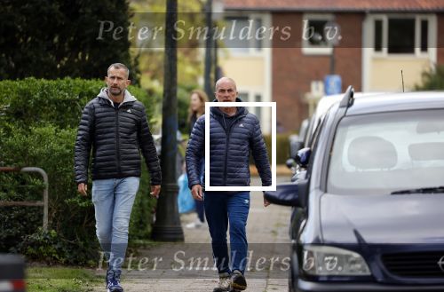 Weesp 14 mei 2021
Rolf Koster met partner in het centrum van Weesp.