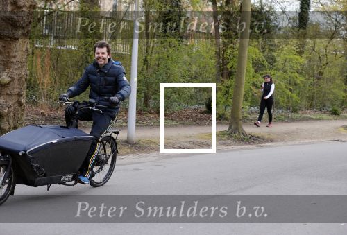 Amsterdam 15 april 2021
Sander lantinga met bakfiets in het Vondelpark