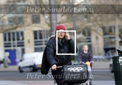 Amsterdam 13 april 2021
Sanne Wallis de Vries heeft ruzie met haar koptelefoon