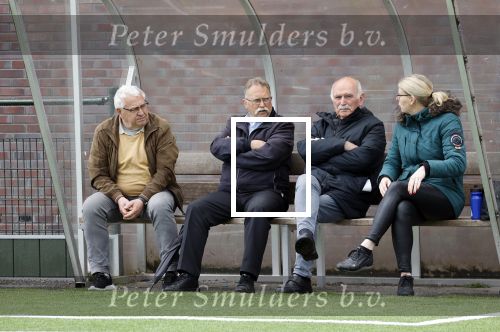 Utrecht 16 mei 2021
Eerste dag van de Sneijder Acadamy . De voetbalschool wordt geleid door Wesley Sneijder Rodney Sneijder  Tarik Divarci en Reduan Diba . Ze trainen op de velden van DHSC. Ook de zoon van Wesley Jessey traint mee. div Scouts