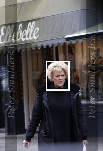 Amsterdam 7 april 2021
Simone Kleinsma doet boodschappen op de cornelis schuytstraat en gaat daarna naar de voetpedicure