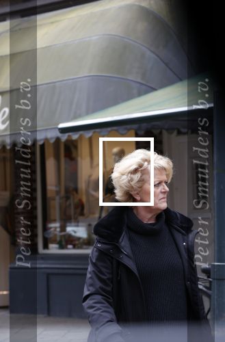 Amsterdam 7 april 2021
Simone Kleinsma doet boodschappen op de cornelis schuytstraat en gaat daarna naar de voetpedicure