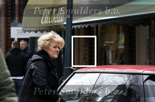 Amsterdam 7 april 2021
Simone Kleinsma doet boodschappen op de cornelis schuytstraat en gaat daarna naar de voetpedicure