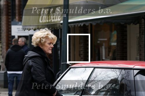 Amsterdam 7 april 2021
Simone Kleinsma doet boodschappen op de cornelis schuytstraat en gaat daarna naar de voetpedicure