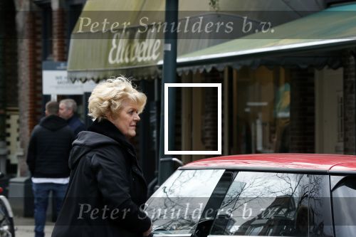 Amsterdam 7 april 2021
Simone Kleinsma doet boodschappen op de cornelis schuytstraat en gaat daarna naar de voetpedicure