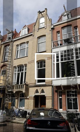 Amsterdam 7 april 2021
Simone Kleinsma doet boodschappen op de cornelis schuytstraat en gaat daarna naar de voetpedicure. Oude huis / appartement van Simone Kleinsma waar ze woonde met haar man Guus Verstraete