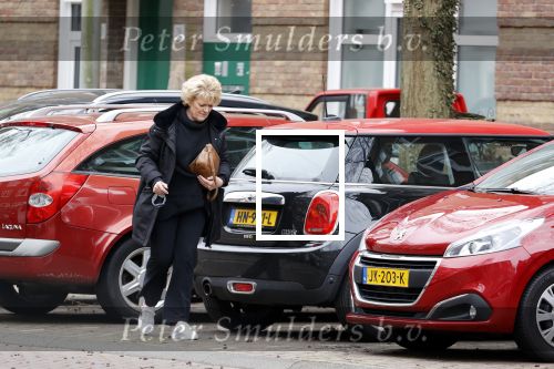 Amsterdam 7 april 2021
Simone Kleinsma doet boodschappen op de cornelis schuytstraat en gaat daarna naar de voetpedicure