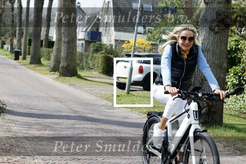 Bergen 19 april 2021
Sonja Bakker fietst op haar mountainbike naar huis