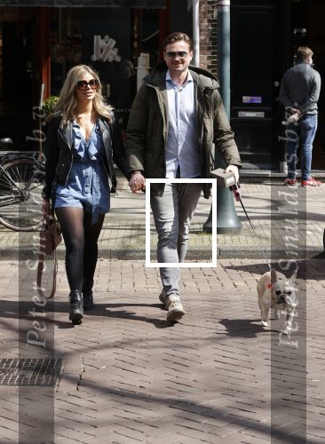 Amsterdam 17 april 2021
Stephanie Tency en haar vriend Mark op straat in Amsterdam zuid.