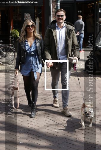 Amsterdam 17 april 2021
Stephanie Tency en haar vriend Mark op straat in Amsterdam zuid.