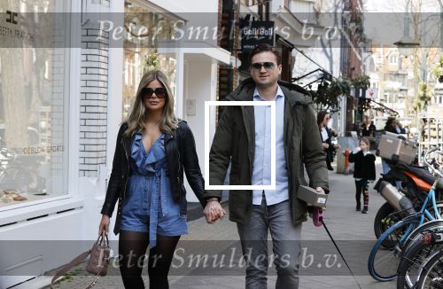 Amsterdam 17 april 2021
Stephanie Tency en haar vriend Mark op straat in Amsterdam zuid.