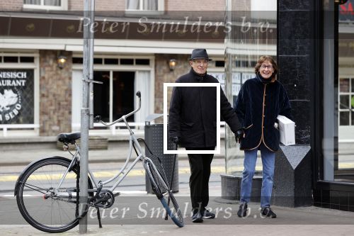 Amsterdam 10 april 2021
Theo Heuft met zijn vriendin op de pc hooftstraat