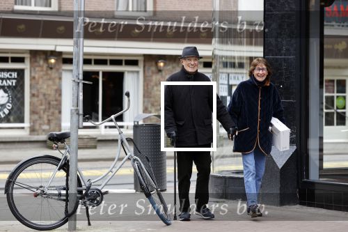 Amsterdam 10 april 2021
Theo Heuft met zijn vriendin op de pc hooftstraat