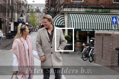 Amsterdam 15 mei 2021
Thomas Berge met zijn nieuwe vriendin Elianne Zweipfenning in het centrum van Amsterdam.