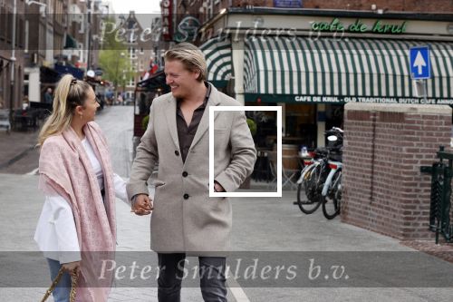 Amsterdam 15 mei 2021
Thomas Berge met zijn nieuwe vriendin Elianne Zweipfenning in het centrum van Amsterdam.