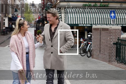 Amsterdam 15 mei 2021
Thomas Berge met zijn nieuwe vriendin Elianne Zweipfenning in het centrum van Amsterdam.