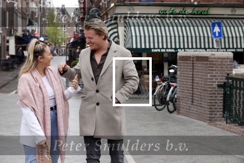 Amsterdam 15 mei 2021
Thomas Berge met zijn nieuwe vriendin Elianne Zweipfenning in het centrum van Amsterdam.
