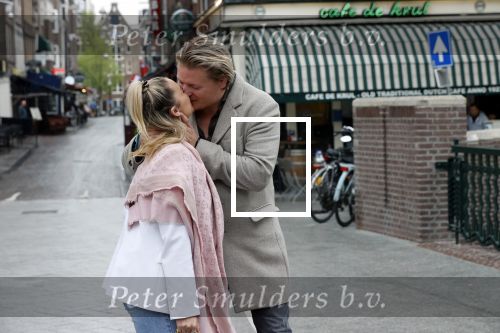 Amsterdam 15 mei 2021
Thomas Berge met zijn nieuwe vriendin Elianne Zweipfenning in het centrum van Amsterdam.