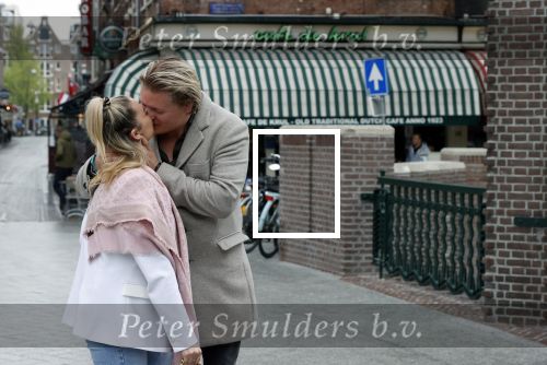 Amsterdam 15 mei 2021
Thomas Berge met zijn nieuwe vriendin Elianne Zweipfenning in het centrum van Amsterdam.