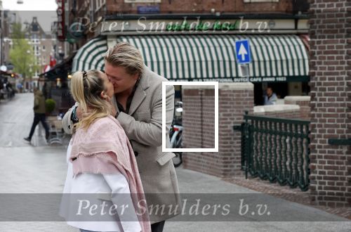Amsterdam 15 mei 2021
Thomas Berge met zijn nieuwe vriendin Elianne Zweipfenning in het centrum van Amsterdam.