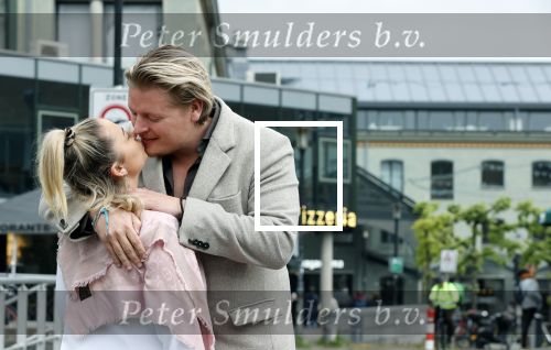 Amsterdam 15 mei 2021
Thomas Berge met zijn nieuwe vriendin Elianne Zweipfenning in het centrum van Amsterdam.