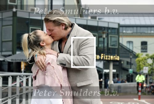Amsterdam 15 mei 2021
Thomas Berge met zijn nieuwe vriendin Elianne Zweipfenning in het centrum van Amsterdam.