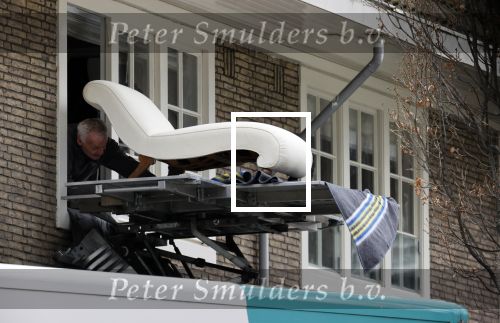 Amsterdam / Huizen 8 april 2021
Tom Egbers en janke Dekker verhuizen van Amsterdam naarHuizen . Een verhuisbedrijf verzorgt de verhuizing van het oude naar nieuwe huis.