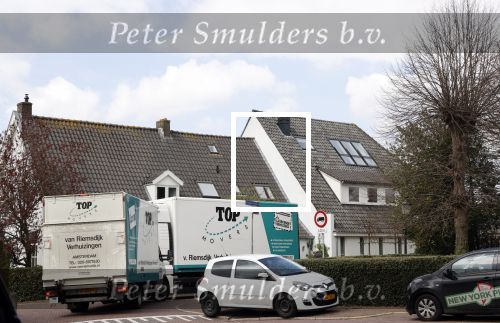 Amsterdam / Huizen 8 april 2021
Tom Egbers en janke Dekker verhuizen van Amsterdam naarHuizen . Een verhuisbedrijf verzorgt de verhuizing van het oude naar nieuwe huis.
