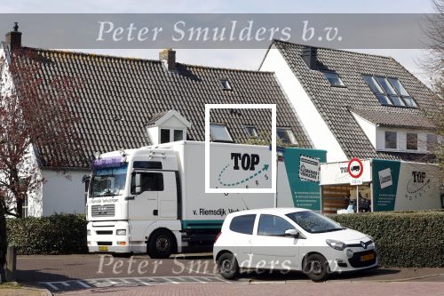 Amsterdam / Huizen 8 april 2021
Tom Egbers en janke Dekker verhuizen van Amsterdam naarHuizen . Een verhuisbedrijf verzorgt de verhuizing van het oude naar nieuwe huis.