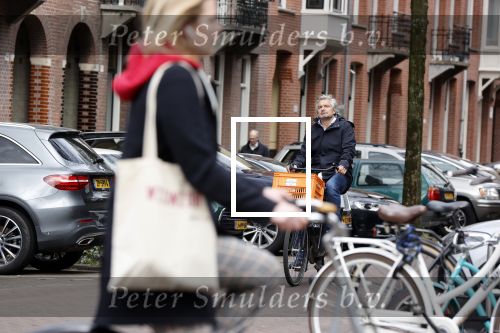 Amsterdam 9 april 2021
Victor Reinier met zijn dochter op de fiets in Amsterdam zuid