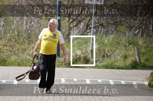 Bergen 19 april 2021
Youp v t Hek en zijn vrouw Debbie Petter wonen een groot gedeelte van het jaar in hun huis in Bergen