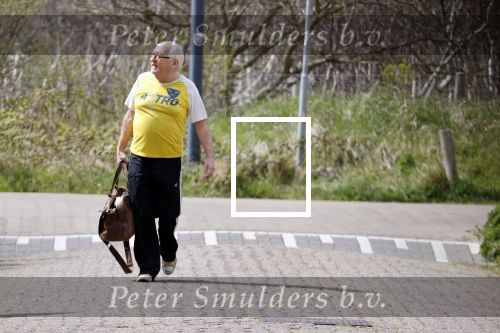 Bergen 19 april 2021
Youp v t Hek en zijn vrouw Debbie Petter wonen een groot gedeelte van het jaar in hun huis in Bergen