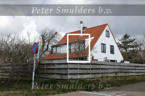 Bergen 19 april 2021
Youp v t Hek en zijn vrouw Debbie Petter wonen een groot gedeelte van het jaar in hun huis in Bergen