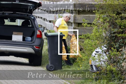 Bergen 19 april 2021
Youp v t Hek en zijn vrouw Debbie Petter wonen een groot gedeelte van het jaar in hun huis in Bergen