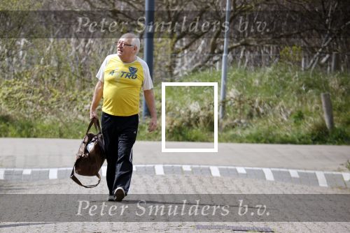 Bergen 19 april 2021
Youp v t Hek en zijn vrouw Debbie Petter wonen een groot gedeelte van het jaar in hun huis in Bergen