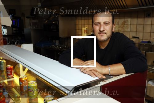 Sint Willebrord 7 mei 2021
Yousef Barakat in zijn snackbar.