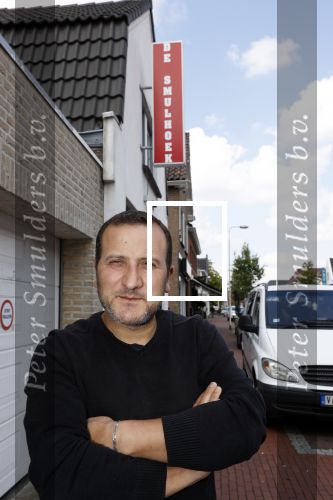 Sint Willebrord 7 mei 2021
Yousef Barakat in zijn snackbar.