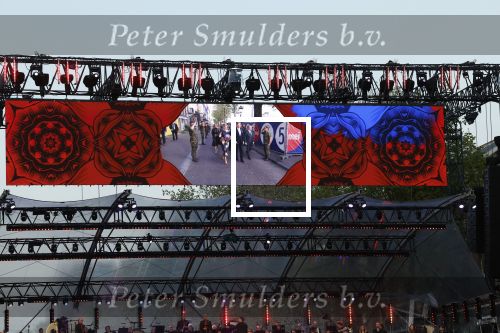 Amsterdam 5 mei 2022
5 mei concert op de amstel bij Carre met oa aanwezig Koning Willem Alexander en Koningin Maxima .