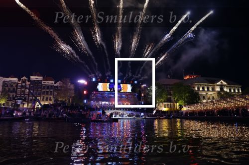 Amsterdam 5 mei 2022
5 mei concert op de amstel bij Carre met oa aanwezig Koning Willem Alexander en Koningin Maxima .