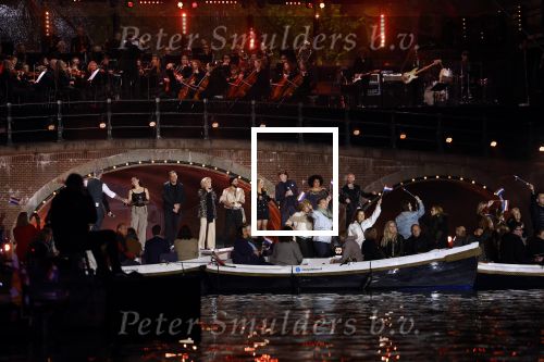 Amsterdam 5 mei 2022
5 mei concert op de amstel bij Carre met oa aanwezig Koning Willem Alexander en Koningin Maxima .