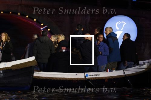 Amsterdam 5 mei 2022
5 mei concert op de amstel bij Carre met oa aanwezig Koning Willem Alexander en Koningin Maxima .