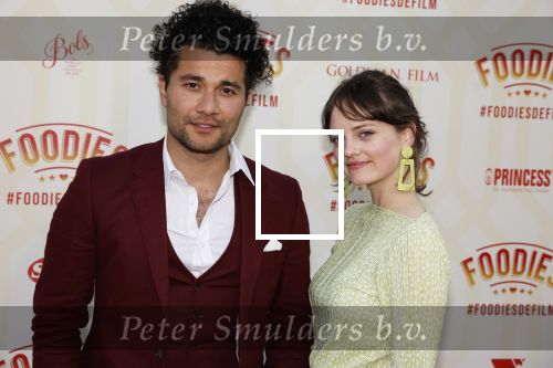 Amsterdam 10 mei 2022
Premiere Foodies in Tuschinski met oa Ilse warringa Holly Brood Sanne Langelaar Sanne Vogel Sinan Eroglu Quiah Shilue Roue Verveer en Johanna Hagen. Alkan Coklu met Shelley Bos